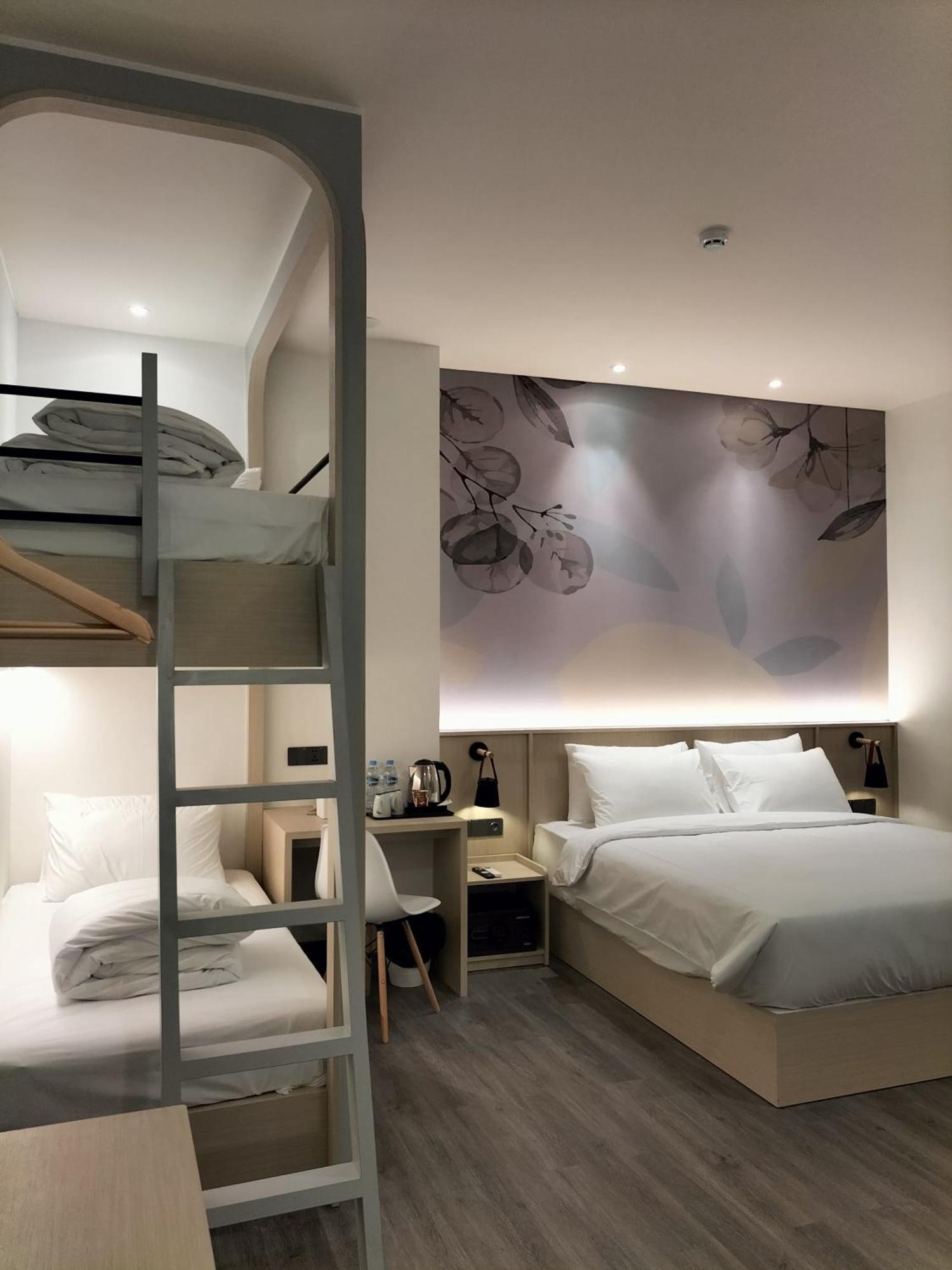 True Blue Hotel Menteng Jakarta Extérieur photo