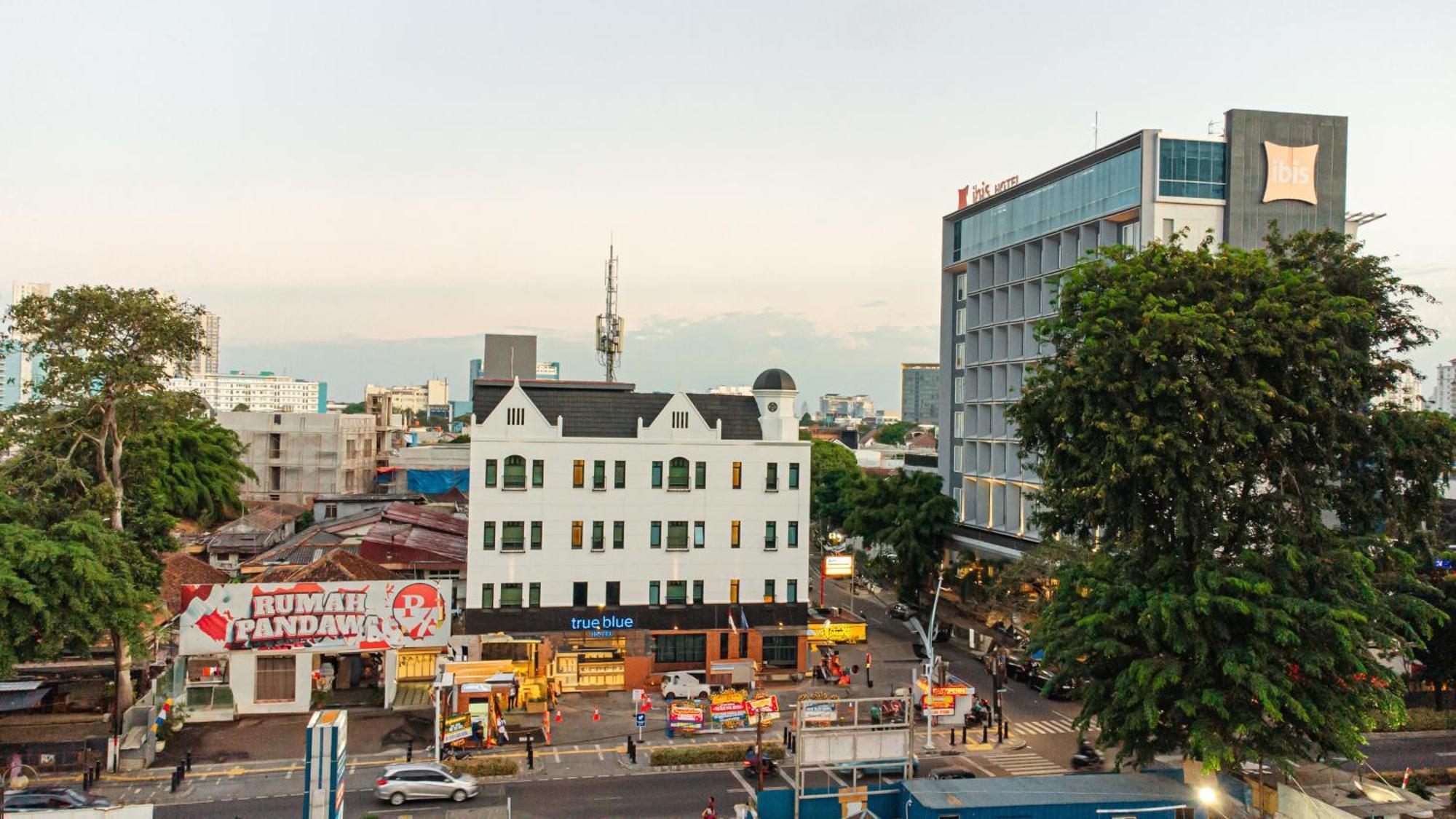 True Blue Hotel Menteng Jakarta Extérieur photo